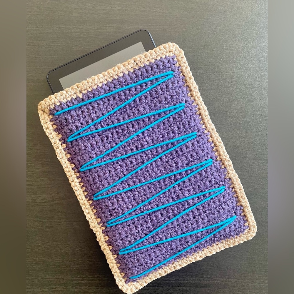 Wild-Berry Pop Tart E-reader/Tablet Sleeve